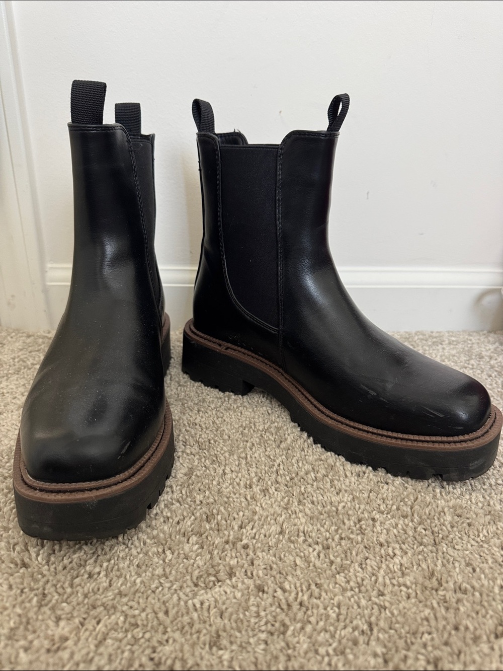Dream Pairs Black Chelsea Boots with Brown Accent